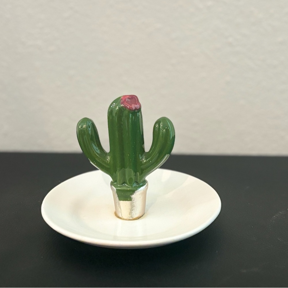 Green Cactus Ring Holder with White Dish